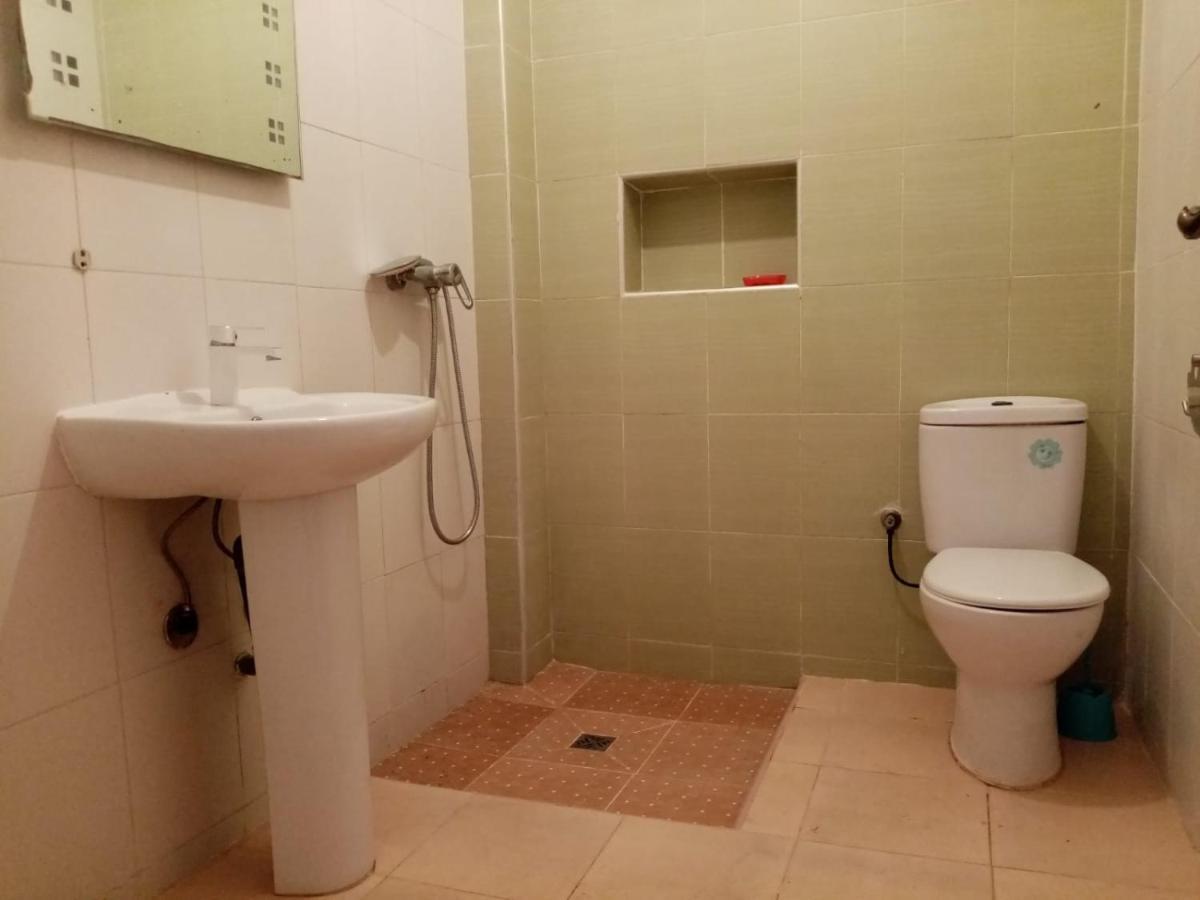 Grand Appartement à 5 mn de la plage Agadir Esterno foto