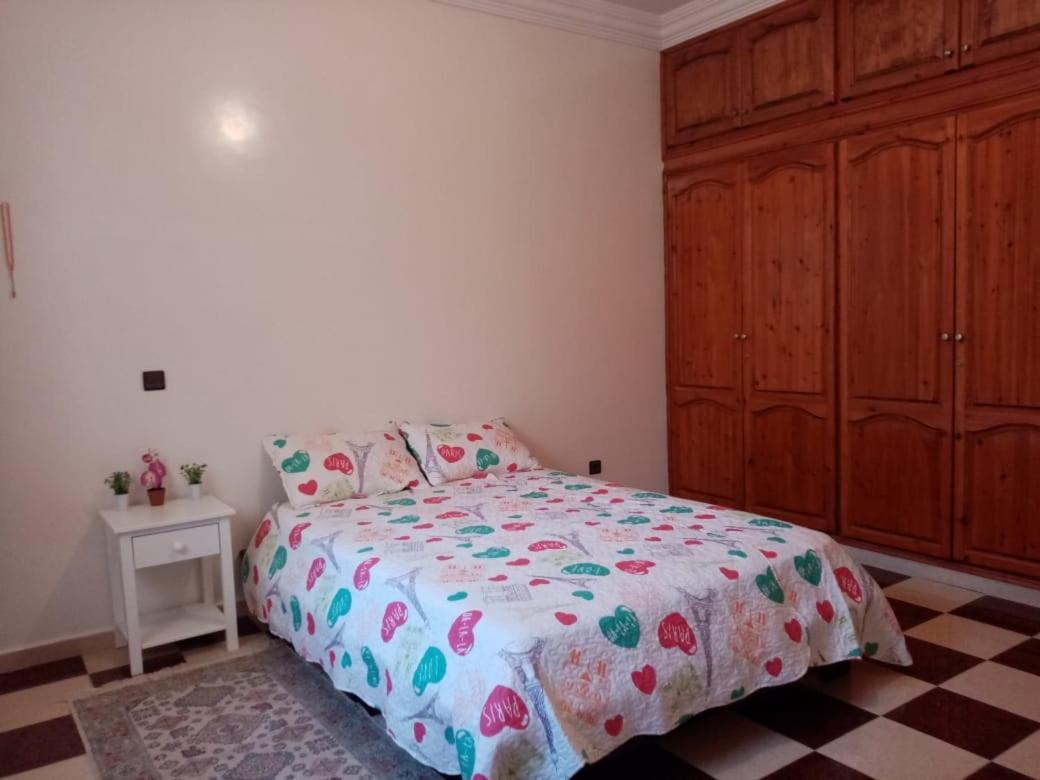 Grand Appartement à 5 mn de la plage Agadir Esterno foto